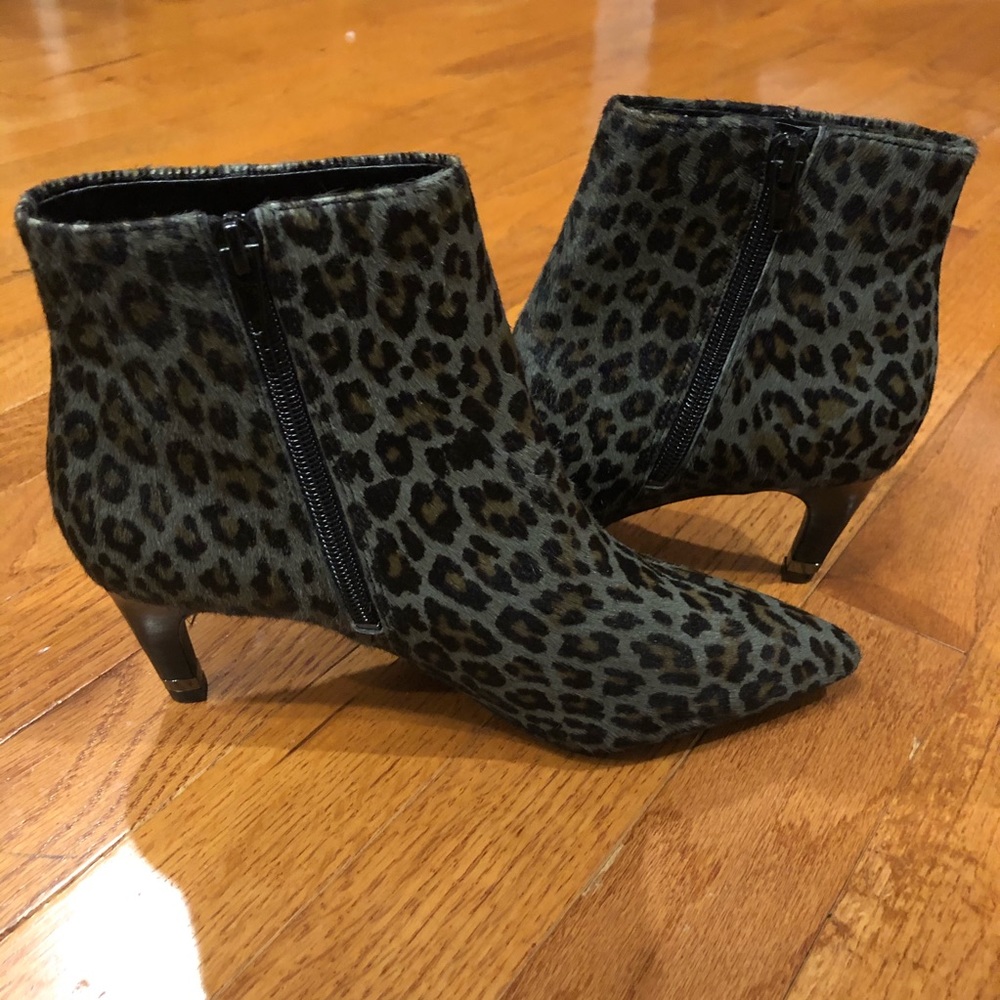 Leopard Print Booties - Picture 2 of 7